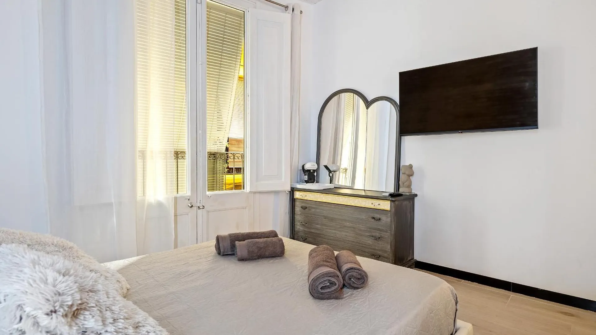 Hauzify I Novavila Centre Rooms Vilanova i la Geltrú 0*,