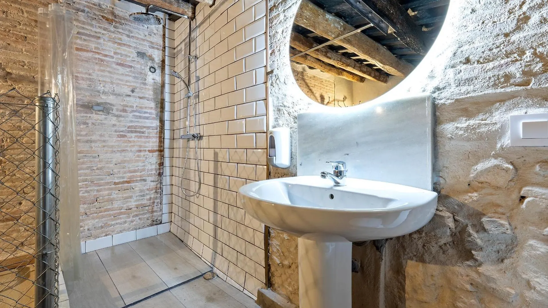 Privatunterkunft Hauzify I Novavila Centre Rooms Vilanova i la Geltrú