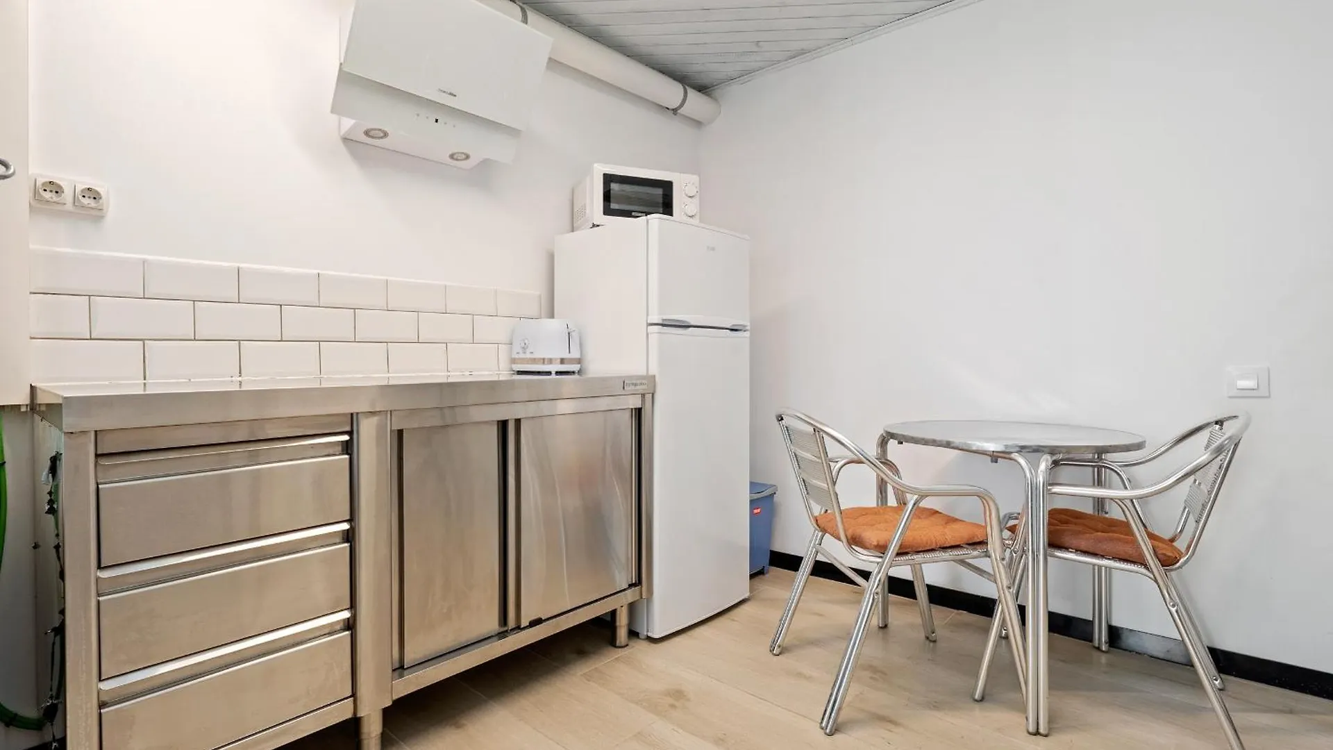 Hauzify I Novavila Centre Rooms Vilanova i la Geltrú 0*,  España